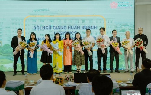 Giới thiệu ban giảng huấn ngành Logistics & quản lý chuỗi cung ứng Đại học Đông Á
